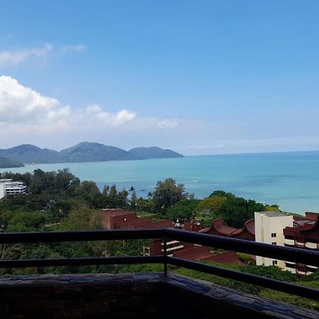 Susie'S Resort Seaview Suites At Sri Sayang Batu Ferringhi Exterior foto